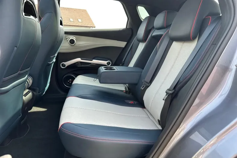 BYD ATTO 3 din 2023 cu 27.358 km - oferta BYD104553 - foto 36