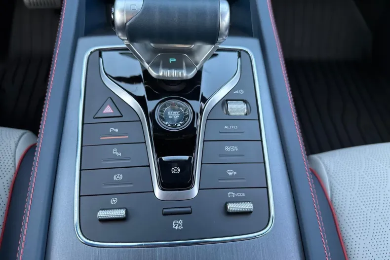 BYD ATTO 3 din 2023 cu 15.911 km - oferta BYD104554 - foto 13