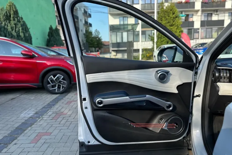 BYD ATTO 3 din 2023 cu 15.911 km - oferta BYD104554 - foto 19