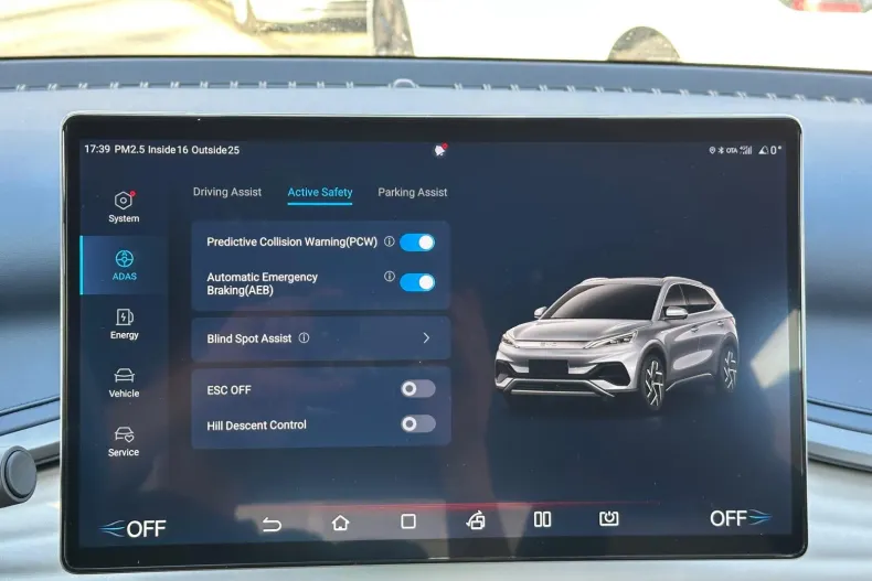 BYD ATTO 3 din 2023 cu 15.911 km - oferta BYD104554 - foto 31