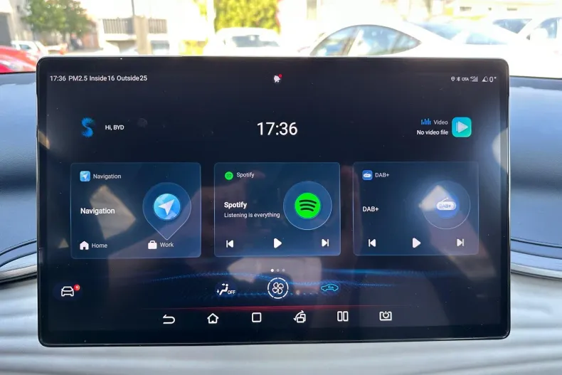 BYD ATTO 3 din 2023 cu 15.911 km - oferta BYD104554 - foto 40