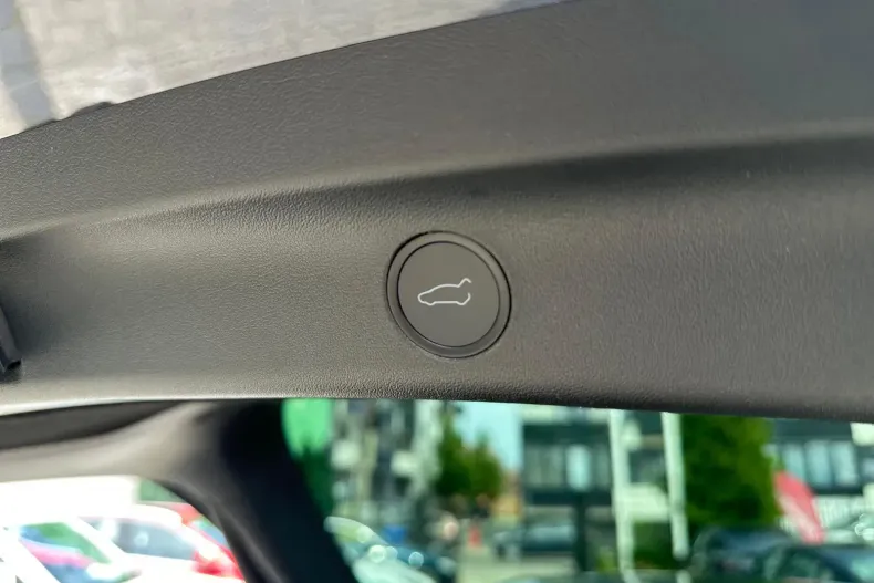 Tesla Model Y din 2021 cu 99.990 km - oferta TES104556 - foto 25