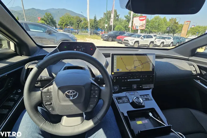 Toyota bZ4X din 2025 cu 2.800 km - oferta TOY104568 - foto 5