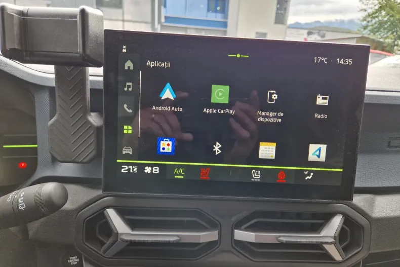 Dacia Duster din 2025 cu 4.595 km - oferta DAC104573 - foto 21