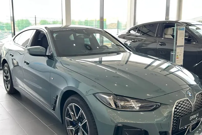 BMW i4 din 2025 cu 1 km - oferta BMW104576 - foto 3