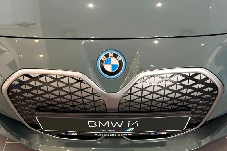 BMW i4 din 2025 cu 1 km - oferta BMW104576 - foto 8