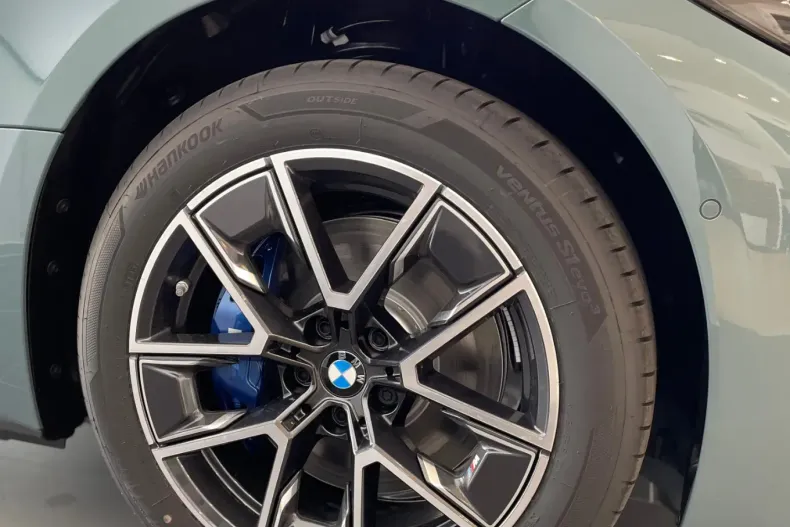 BMW i4 din 2025 cu 1 km - oferta BMW104576 - foto 13