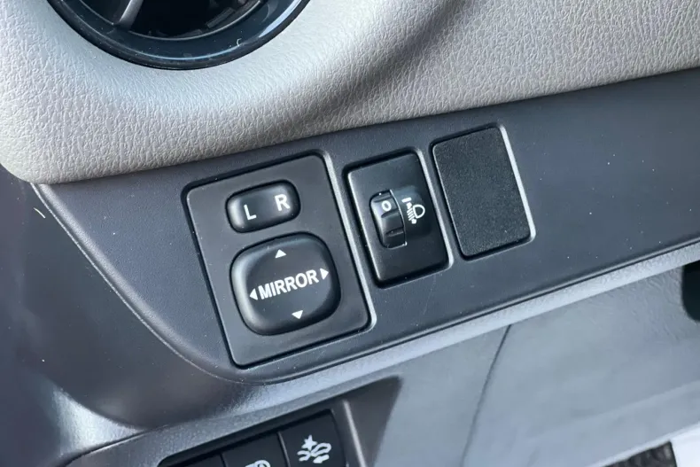 Toyota Yaris din 2020 cu 48.580 km - oferta TOY104579 - foto 11