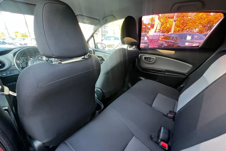 Toyota Yaris din 2020 cu 48.580 km - oferta TOY104579 - foto 12