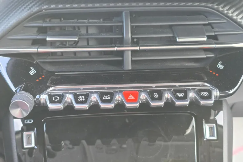 Peugeot 2008 din 2022 cu 41.852 km - oferta PEU104592 - foto 16