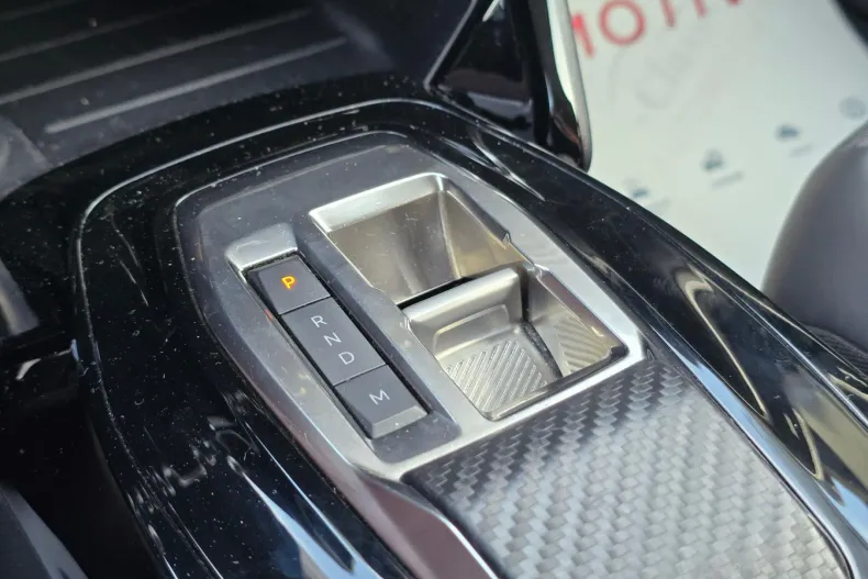 Peugeot 2008 din 2022 cu 41.852 km - oferta PEU104592 - foto 17