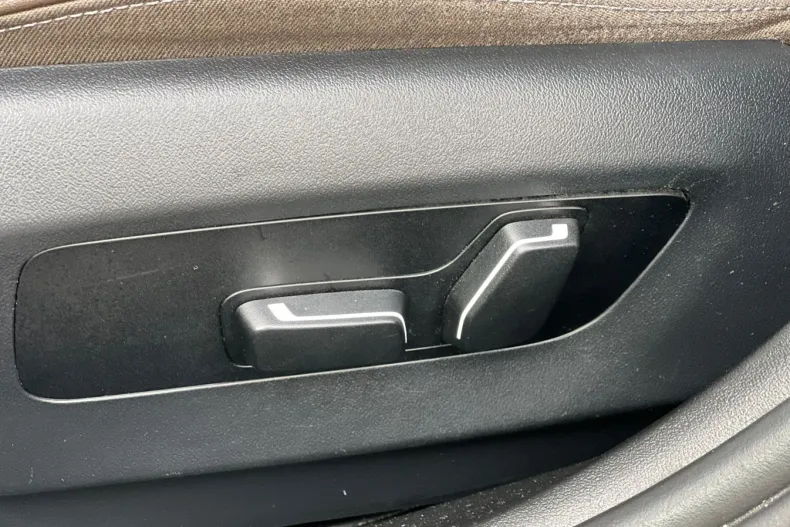 BMW Seria 5 din 2024 cu 80.000 km - oferta BMW104595 - foto 14