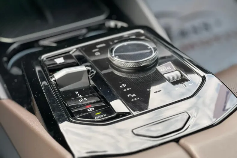 BMW Seria 5 din 2024 cu 80.000 km - oferta BMW104595 - foto 20