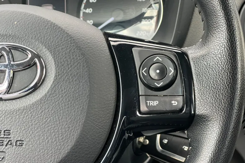 Toyota Yaris din 2019 cu 55.000 km - oferta TOY104596 - foto 16