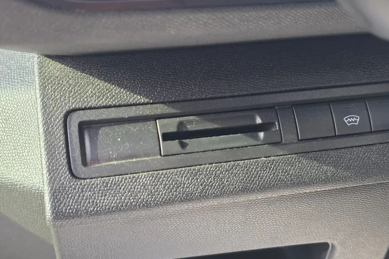 Peugeot 3008 din 2019 cu 79.462 km - oferta PEU104601 - foto 10