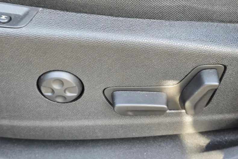 Peugeot 3008 din 2019 cu 79.462 km - oferta PEU104601 - foto 12