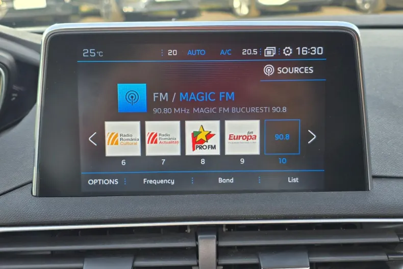 Peugeot 3008 din 2019 cu 79.462 km - oferta PEU104601 - foto 21