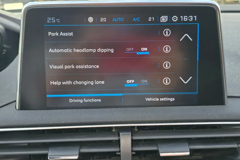 Peugeot 3008 din 2019 cu 79.462 km - oferta PEU104601 - foto 24