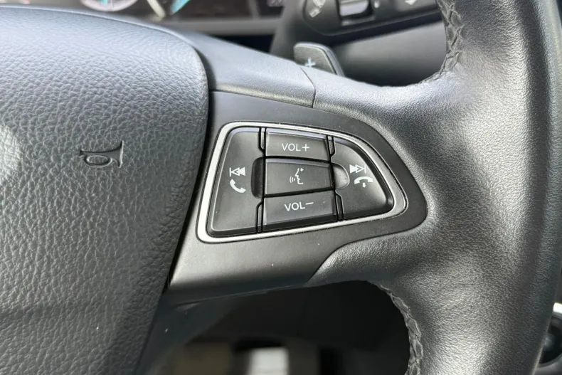 Ford EcoSport din 2019 cu 63.705 km - oferta FOR104606 - foto 19