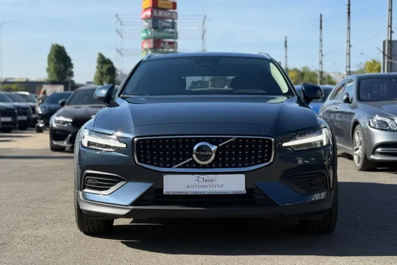 Volvo V60 din 2024 cu 41.091 km - oferta VOL104608 - foto 2