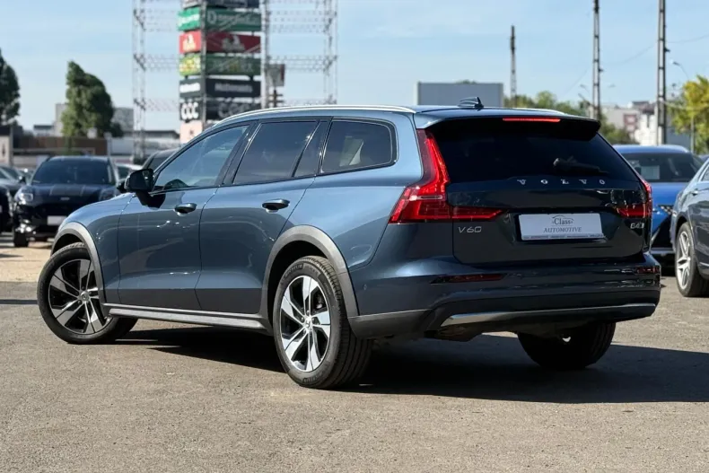 Volvo V60 din 2024 cu 41.091 km - oferta VOL104608 - foto 10