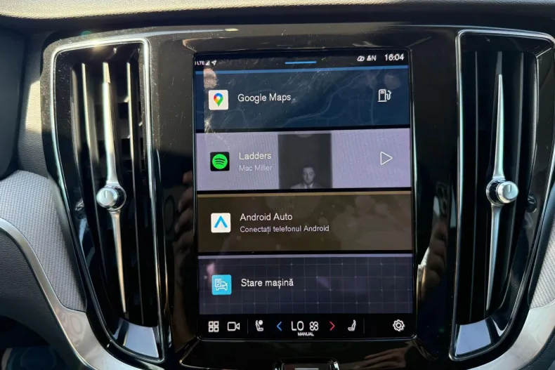 Volvo V60 din 2024 cu 41.091 km - oferta VOL104608 - foto 16