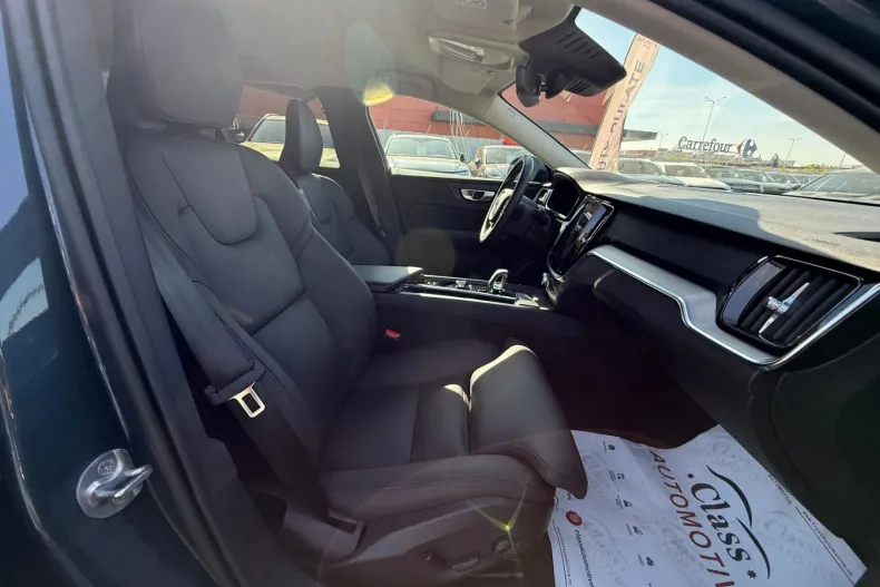 Volvo V60 din 2024 cu 41.091 km - oferta VOL104608 - foto 24