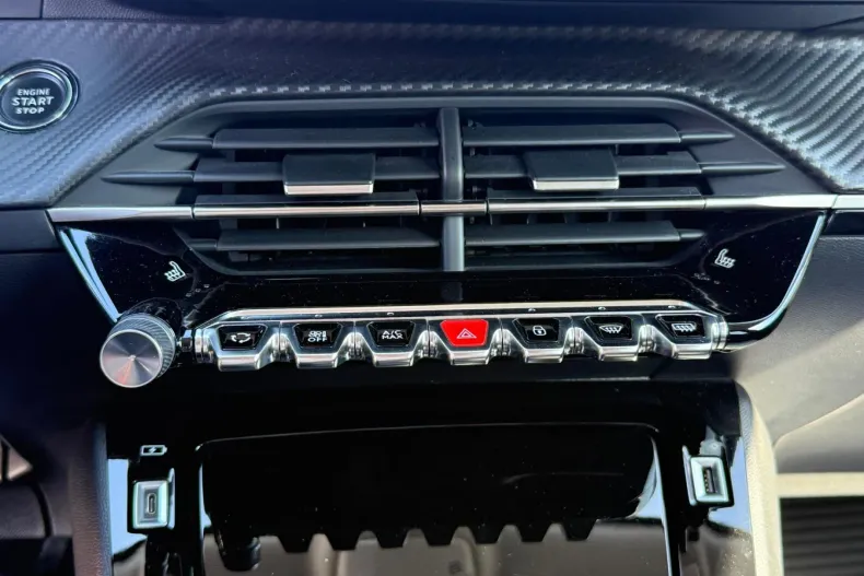 Peugeot 2008 din 2022 cu 38.072 km - oferta PEU104616 - foto 18