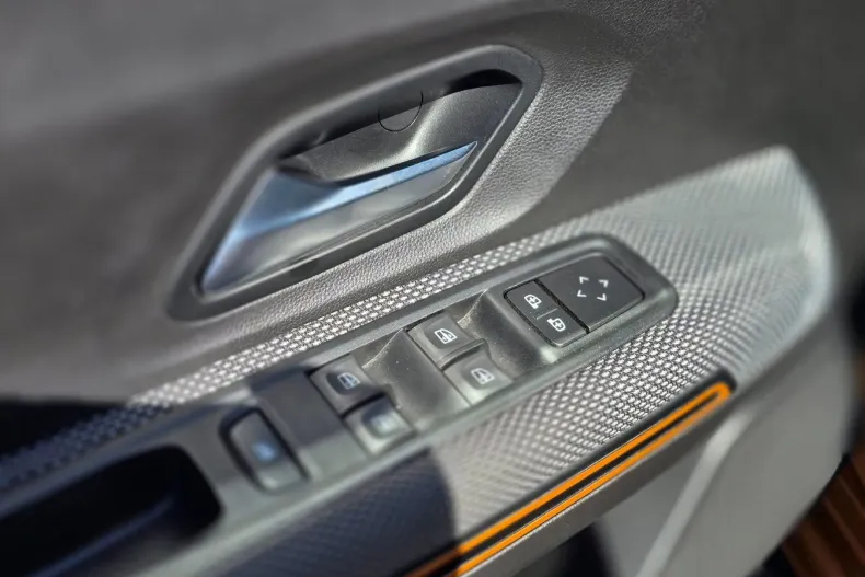 Dacia Sandero din 2023 cu 66.586 km - oferta DAC104621 - foto 8