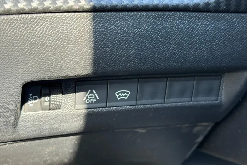 Peugeot 2008 din 2022 cu 17.146 km - oferta PEU104625 - foto 13