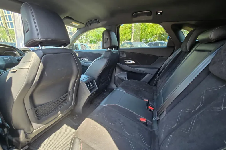 DS Automobiles DS 7 Crossback din 2023 cu 62.269 km - oferta DSA104640 - foto 31