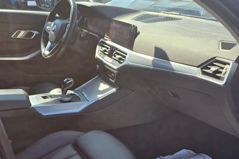 BMW Seria 3 din 2022 cu 100.000 km - oferta BMW104643 - foto 12