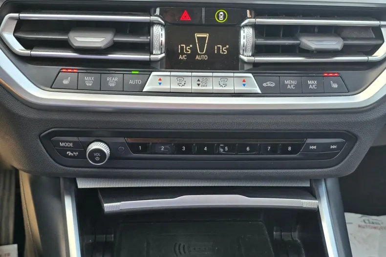 BMW Seria 3 din 2022 cu 100.000 km - oferta BMW104643 - foto 18