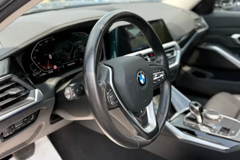 BMW Seria 3 din 2022 cu 135.935 km - oferta BMW104647 - foto 25