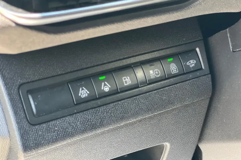 Peugeot 3008 din 2022 cu 89.000 km - oferta PEU104667 - foto 22