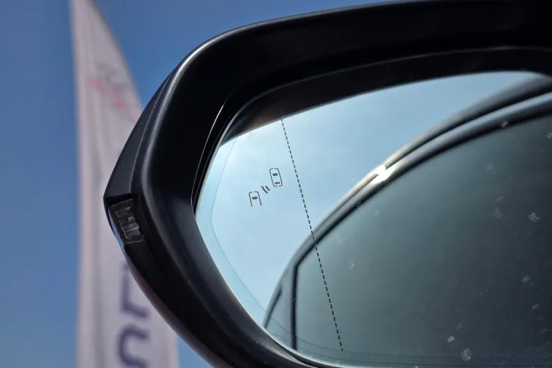 Lexus Seria NX din 2020 cu 75.949 km - oferta LEX104671 - foto 8