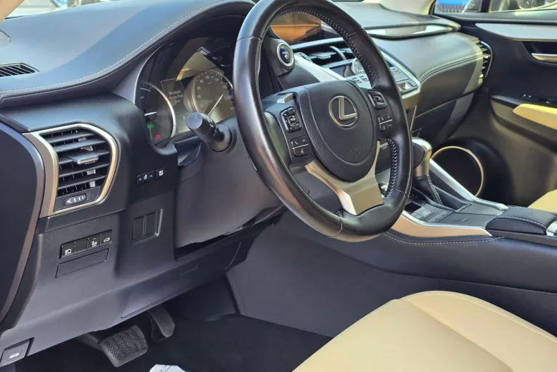 Lexus Seria NX din 2020 cu 75.949 km - oferta LEX104671 - foto 10