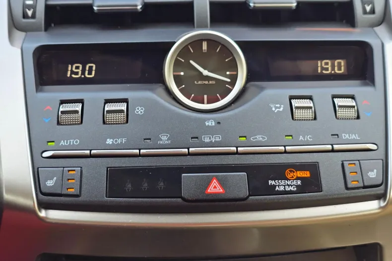 Lexus Seria NX din 2020 cu 75.949 km - oferta LEX104671 - foto 23