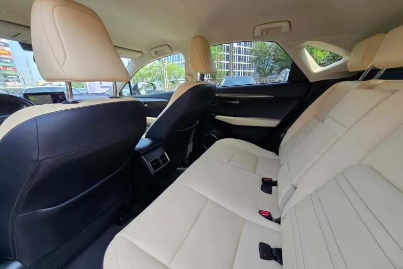 Lexus Seria NX din 2020 cu 75.949 km - oferta LEX104671 - foto 25