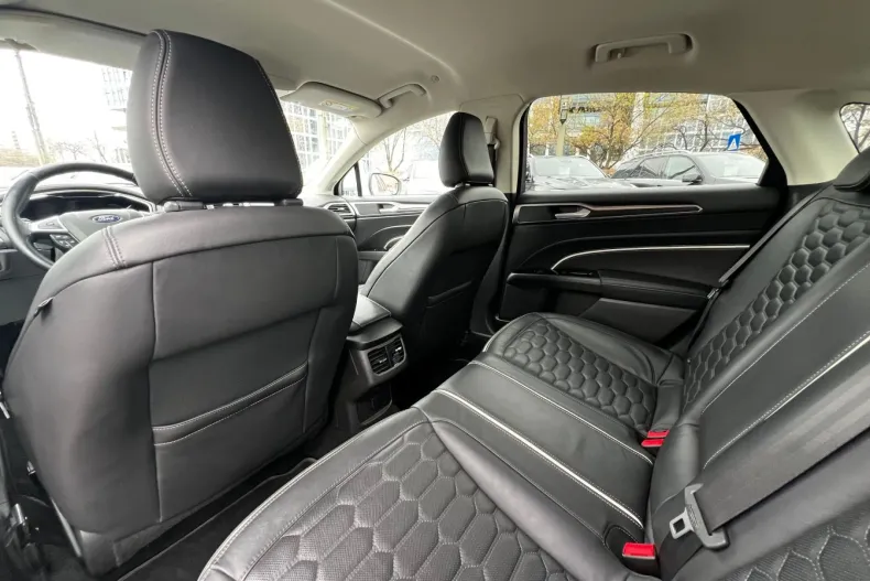 Ford Mondeo din 2021 cu 121.000 km - oferta FOR104682 - foto 12