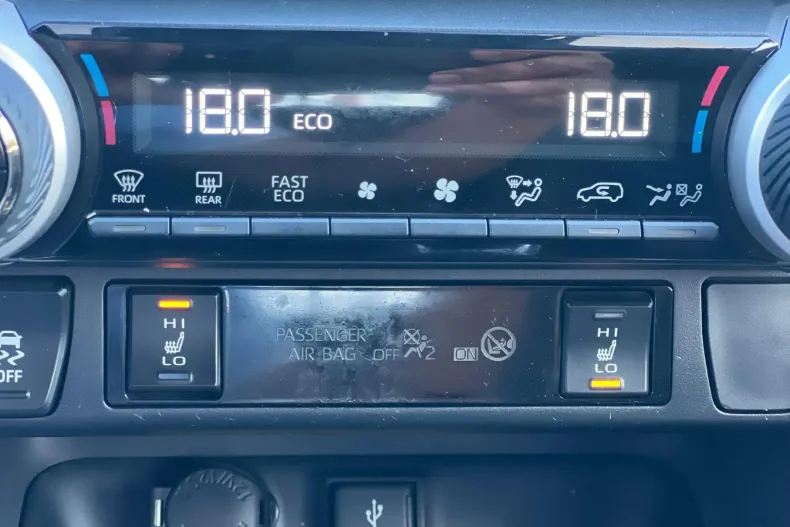 Toyota RAV4 din 2020 cu 73.000 km - oferta TOY104684 - foto 21