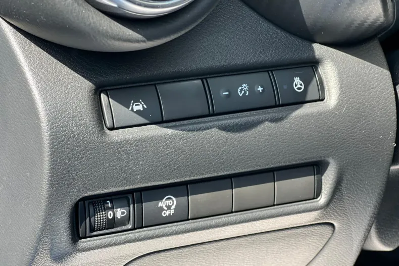 Nissan Juke din 2023 cu 11.900 km - oferta NIS104688 - foto 14