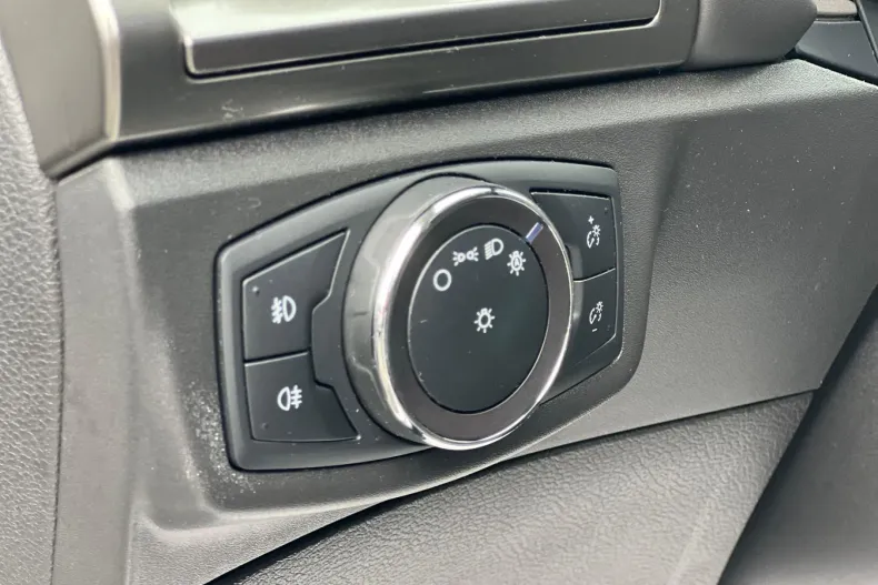 Ford Mondeo din 2019 cu 139.000 km - oferta FOR104689 - foto 24