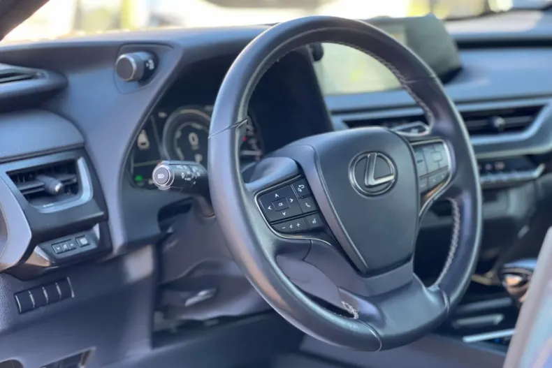 Lexus UX din 2020 cu 44.000 km - oferta LEX104690 - foto 10