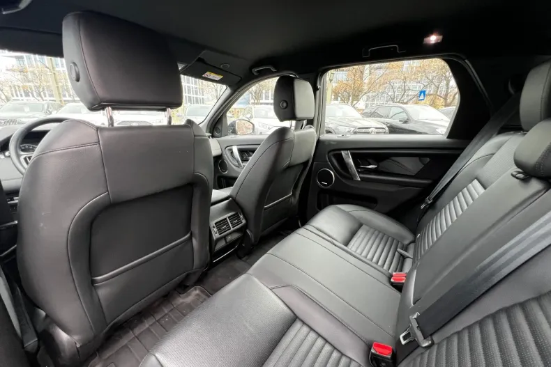 Land Rover Discovery Sport din 2023 cu 29.640 km - oferta LAN104693 - foto 25