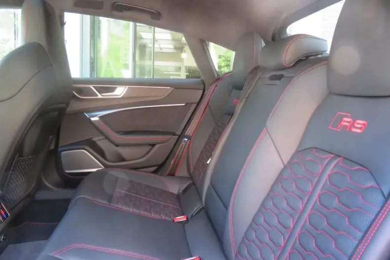 Audi RS7 din 2024 cu 6.679 km - oferta AUD104732 - foto 6