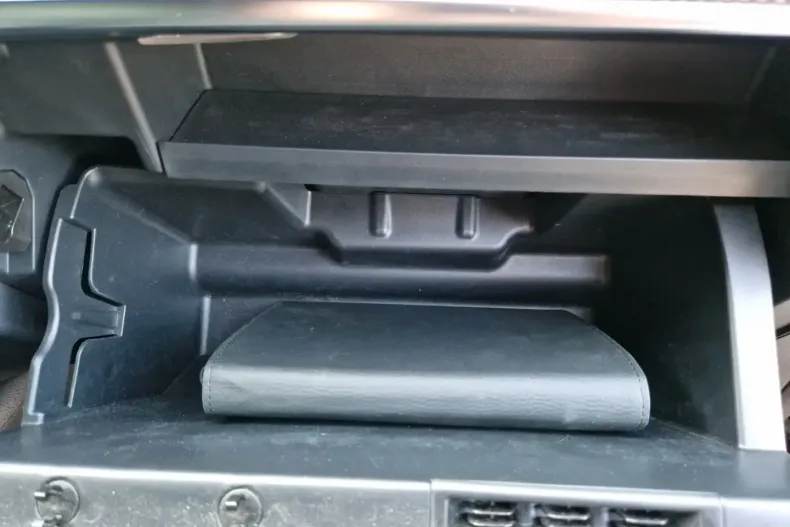 Mercedes-Benz V 250 din 2021 cu 73.369 km - oferta MER104751 - foto 24