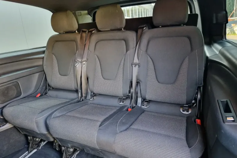 Mercedes-Benz V 250 din 2021 cu 73.369 km - oferta MER104751 - foto 37