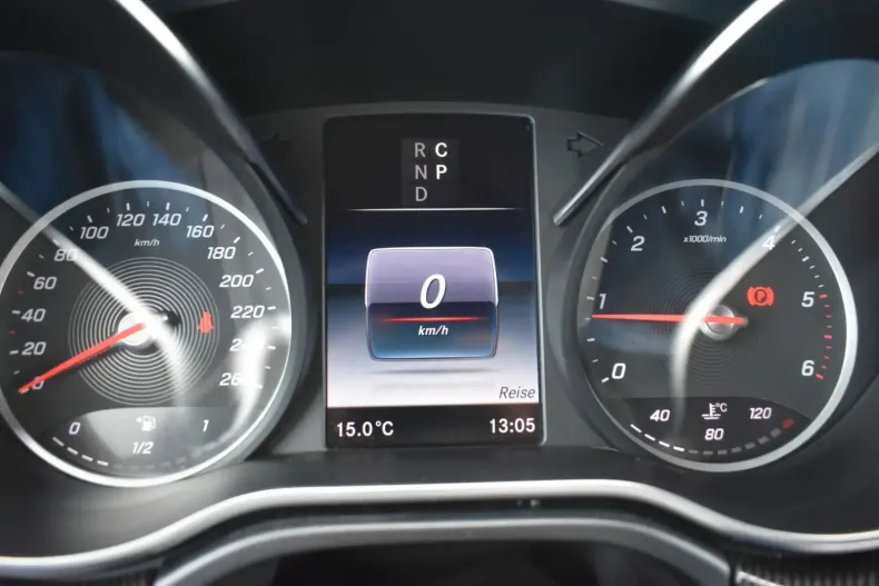 Mercedes-Benz V 250 din 2020 cu 90.000 km - oferta MER104756 - foto 17