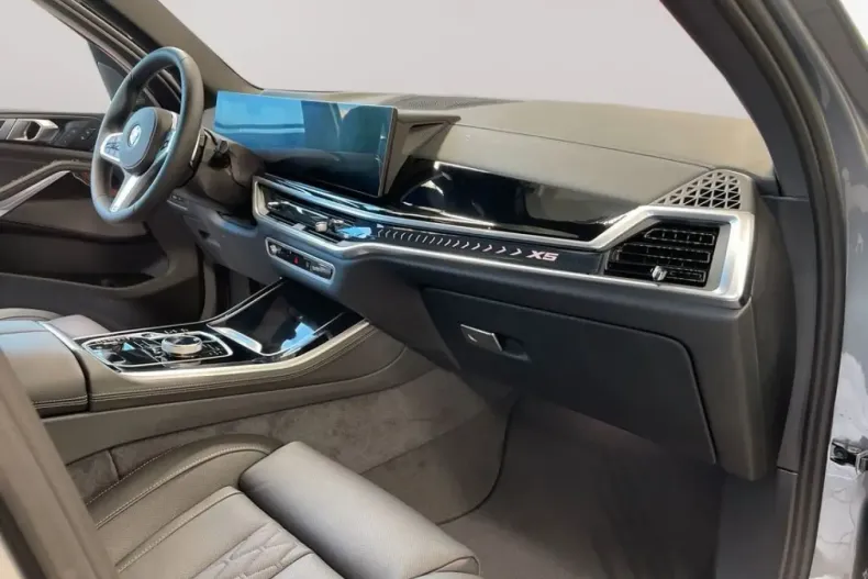 BMW X5 M din 2024 cu 9.900 km - oferta BMW104765 - foto 16